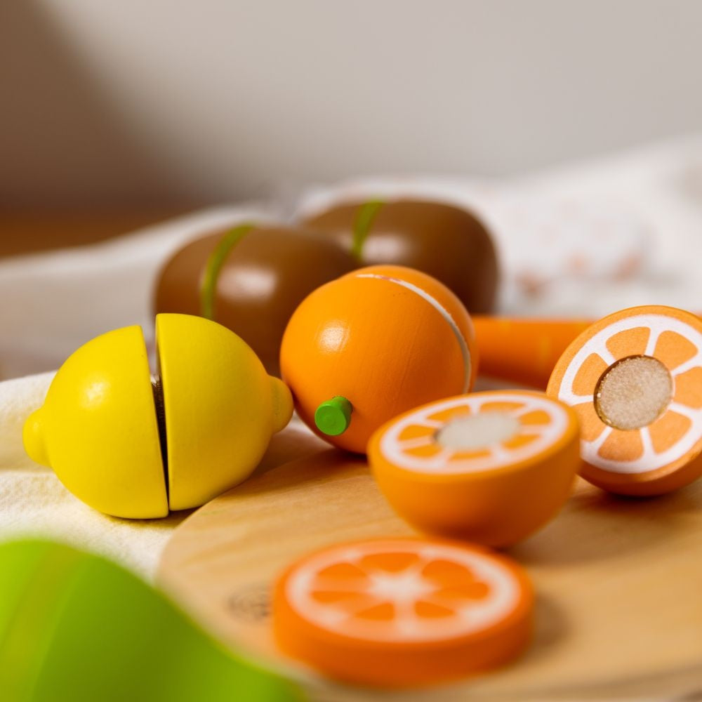 Cutting Fruit Pretend & Play